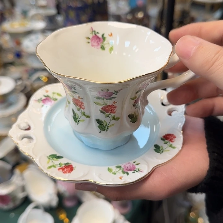 鹿与海陶瓷有限公司