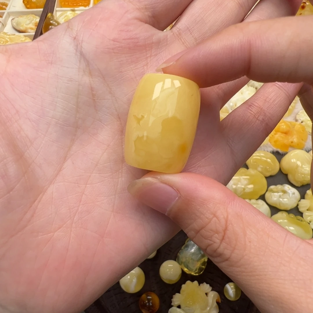 琥珀未镶嵌裸石蜜蜡