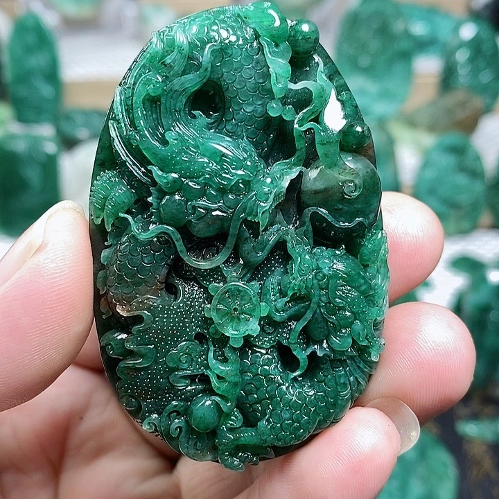 未镶嵌独山玉颈饰