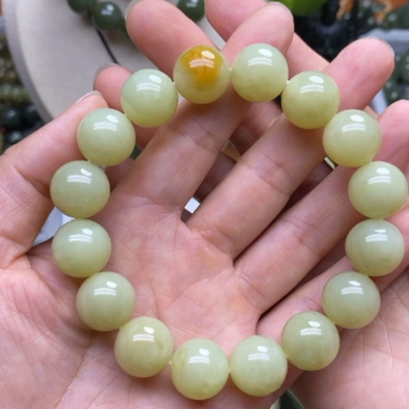 【闪购商品】未镶嵌手链岫岩河磨玉（透闪石质玉）墩*