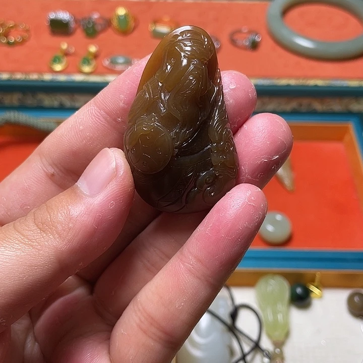 和田玉（糖玉）未镶嵌颈饰