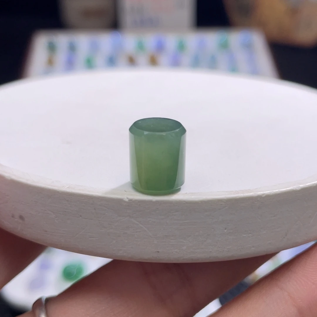 散珠翡翠特色老蓝水桶珠卡10.5-9.2mm