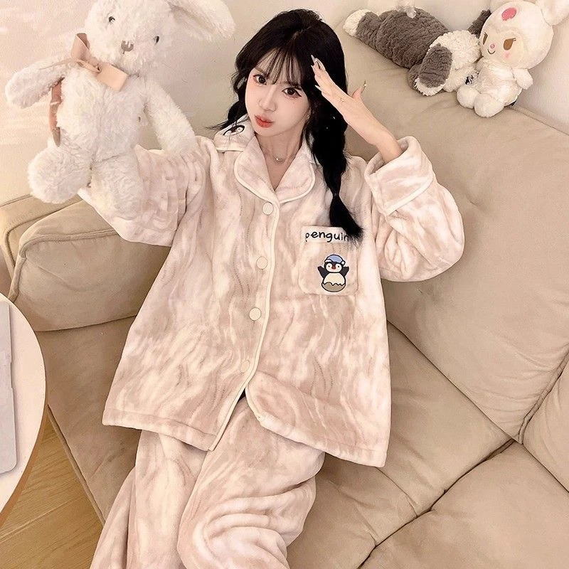小企鹅珊瑚绒秋冬季睡衣女士新款长袖卡通可爱法兰绒家居服套装冬
