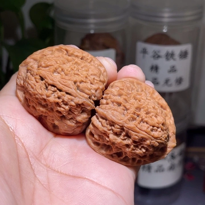 文玩核桃吊坠         39