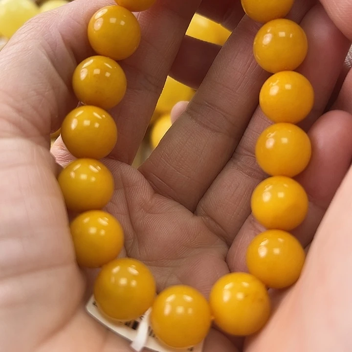 未镶嵌琥珀珠宝奇石