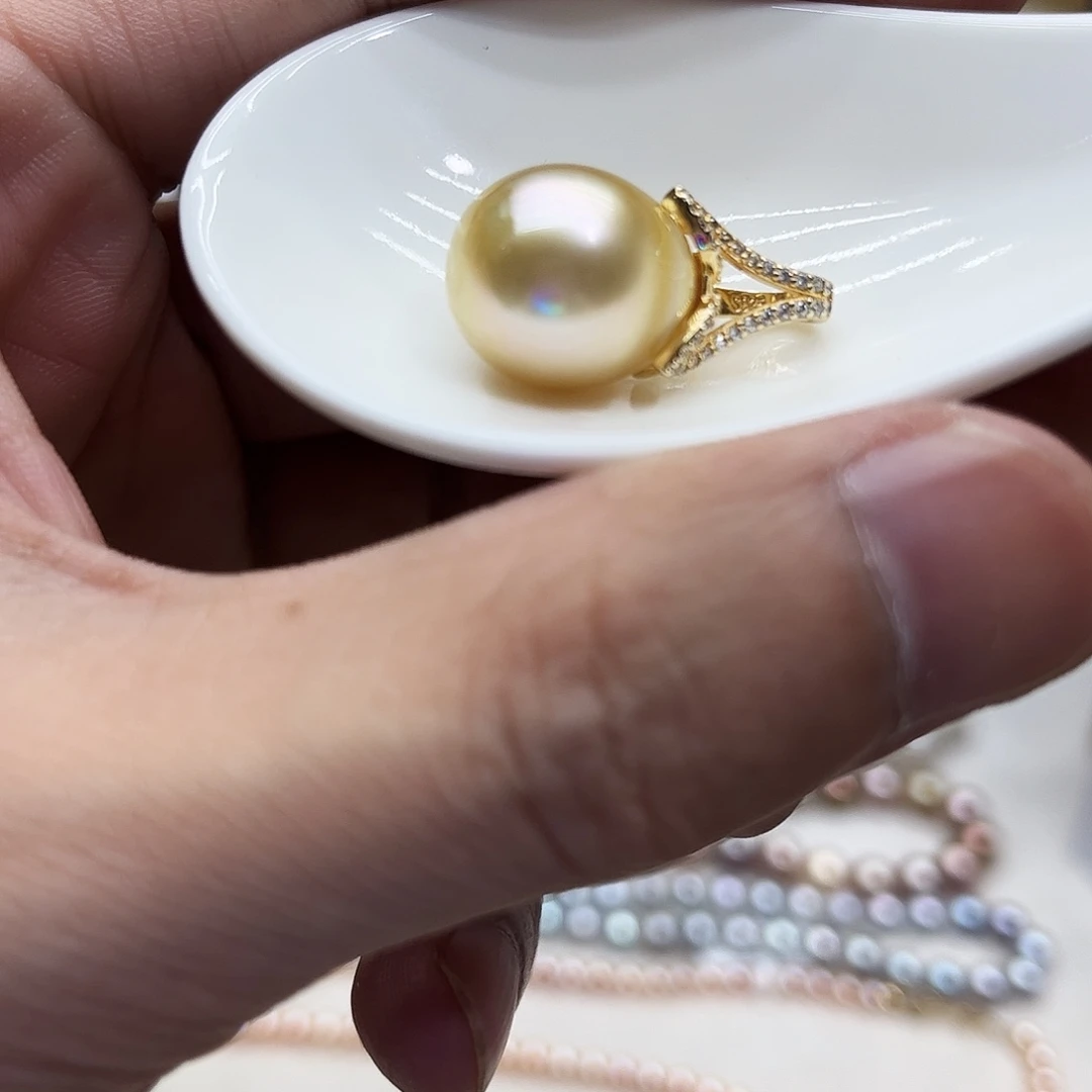 未镶嵌颈饰海水珍珠