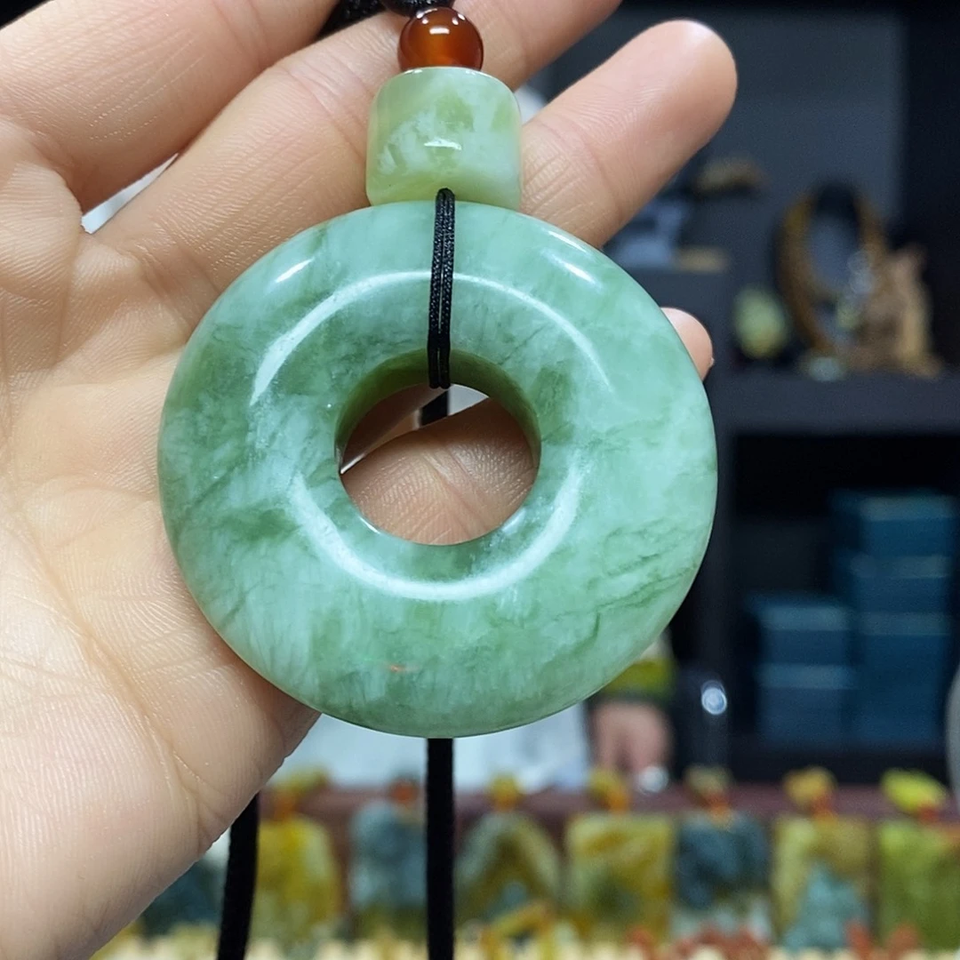 未镶嵌岫玉挂件吊坠