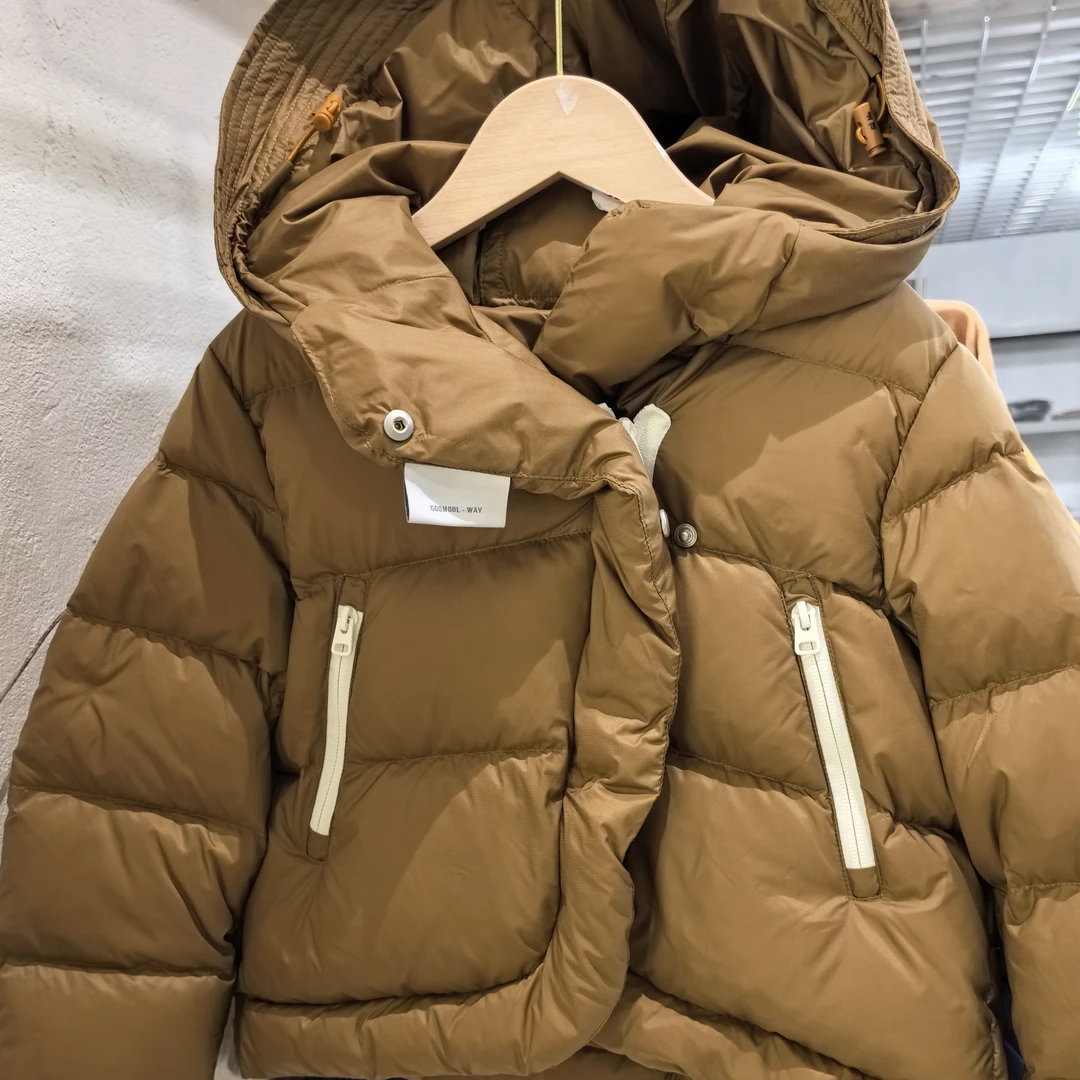 个0608大童中性厚款鹅绒服
