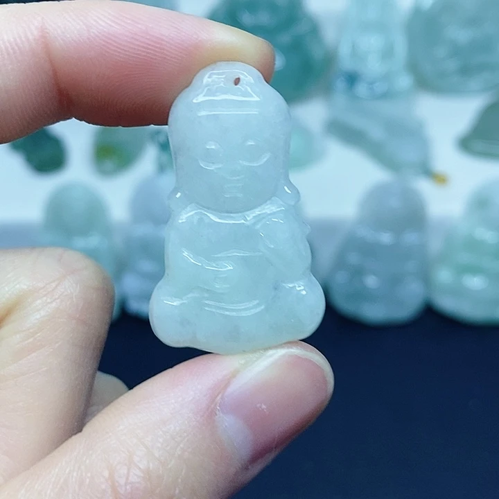 翡翠未镶嵌颈饰吊坠