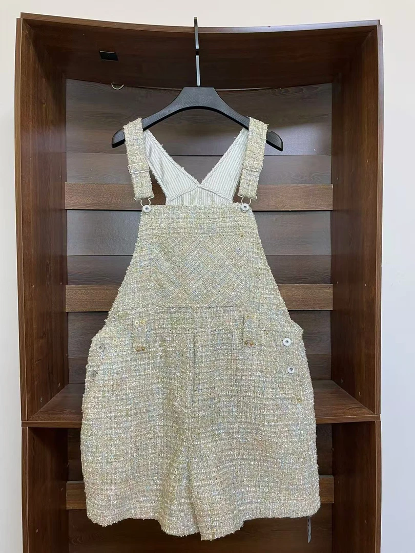 精致主义定织小香背带短裤