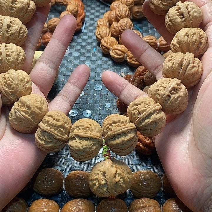 暖***粒手串文玩核桃磨盘