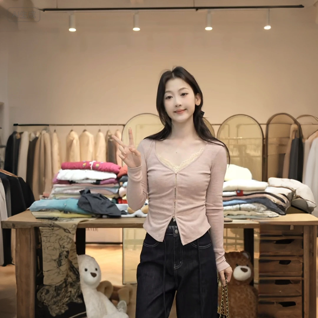 闵笑一【粉色珊瑚】设计款秋冬季温柔显瘦气质拼接蕾丝休闲内搭上衣