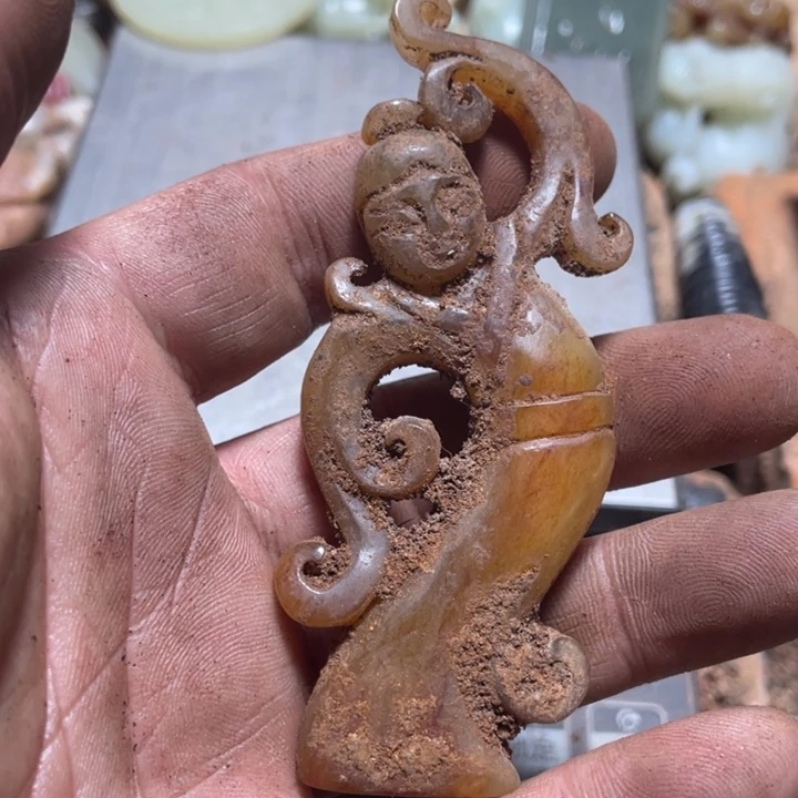 和田玉（糖玉）未镶嵌颈饰