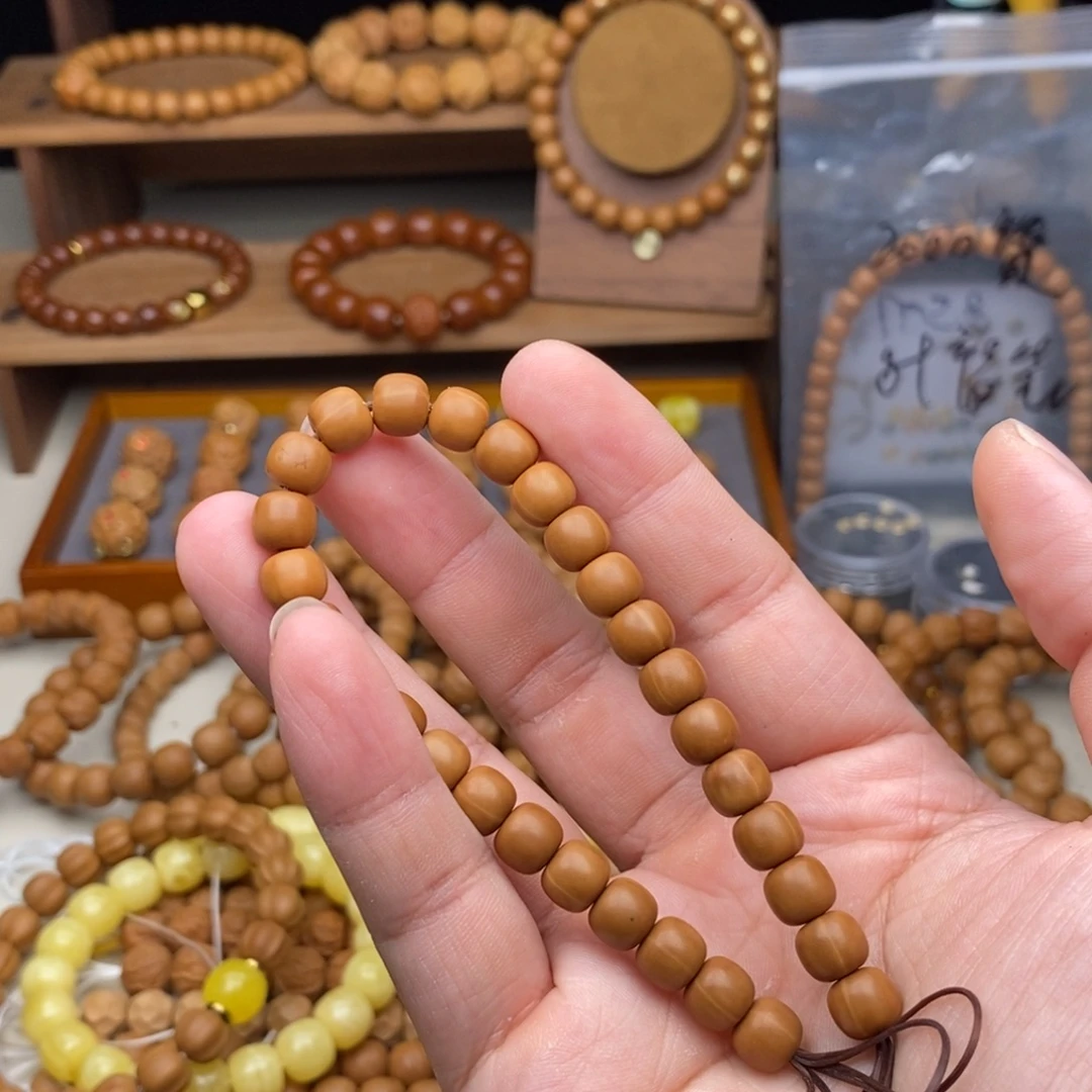 雨***泪吊坠猴头核桃微微瑕老型7.7