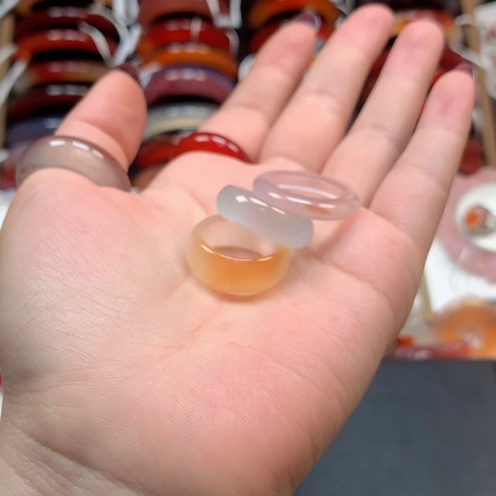 玛瑙/玉髓手链未镶嵌L****Y