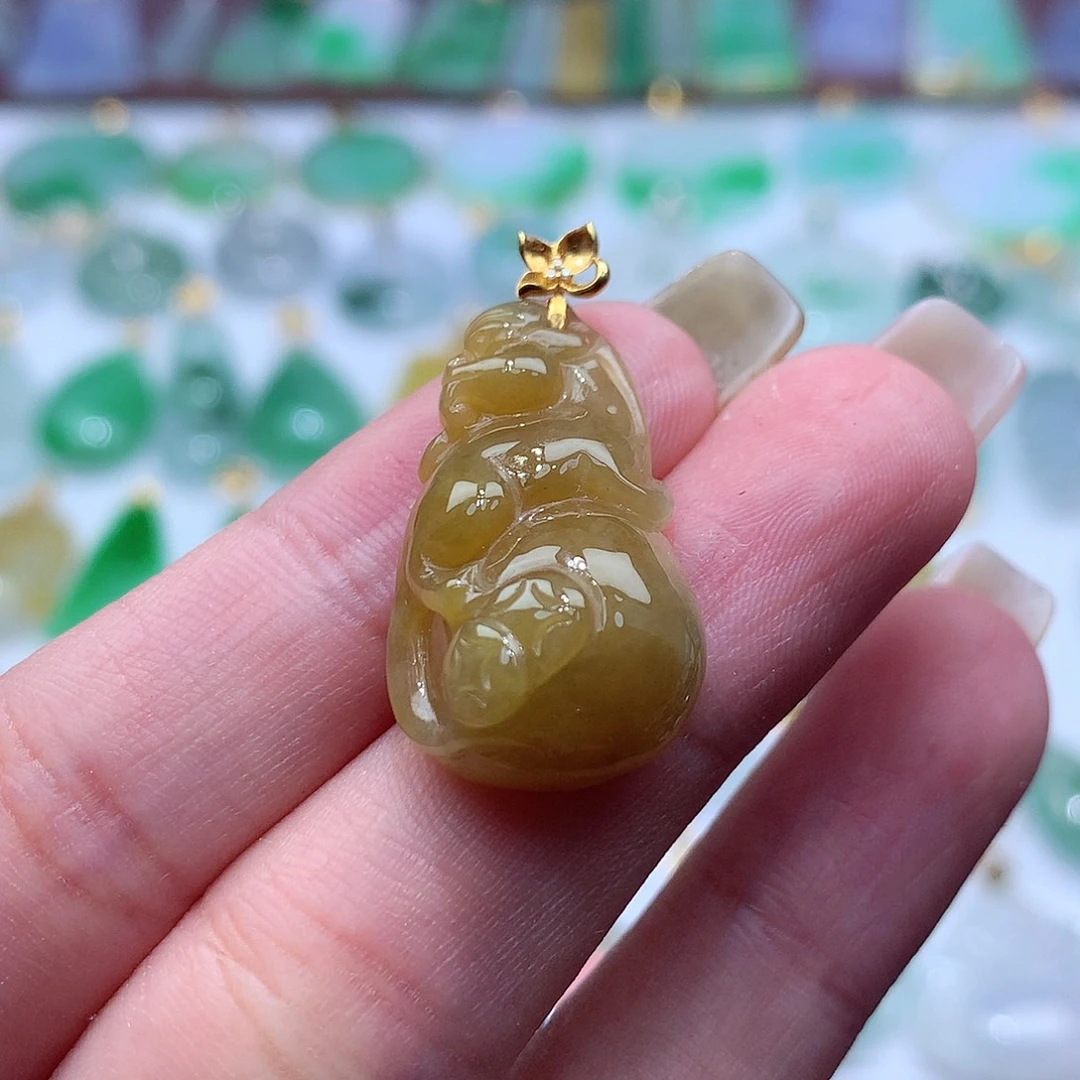 翡翠未镶嵌颈饰翡翠