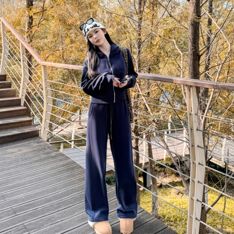 一体加绒保暖显瘦时尚运动套装A241182