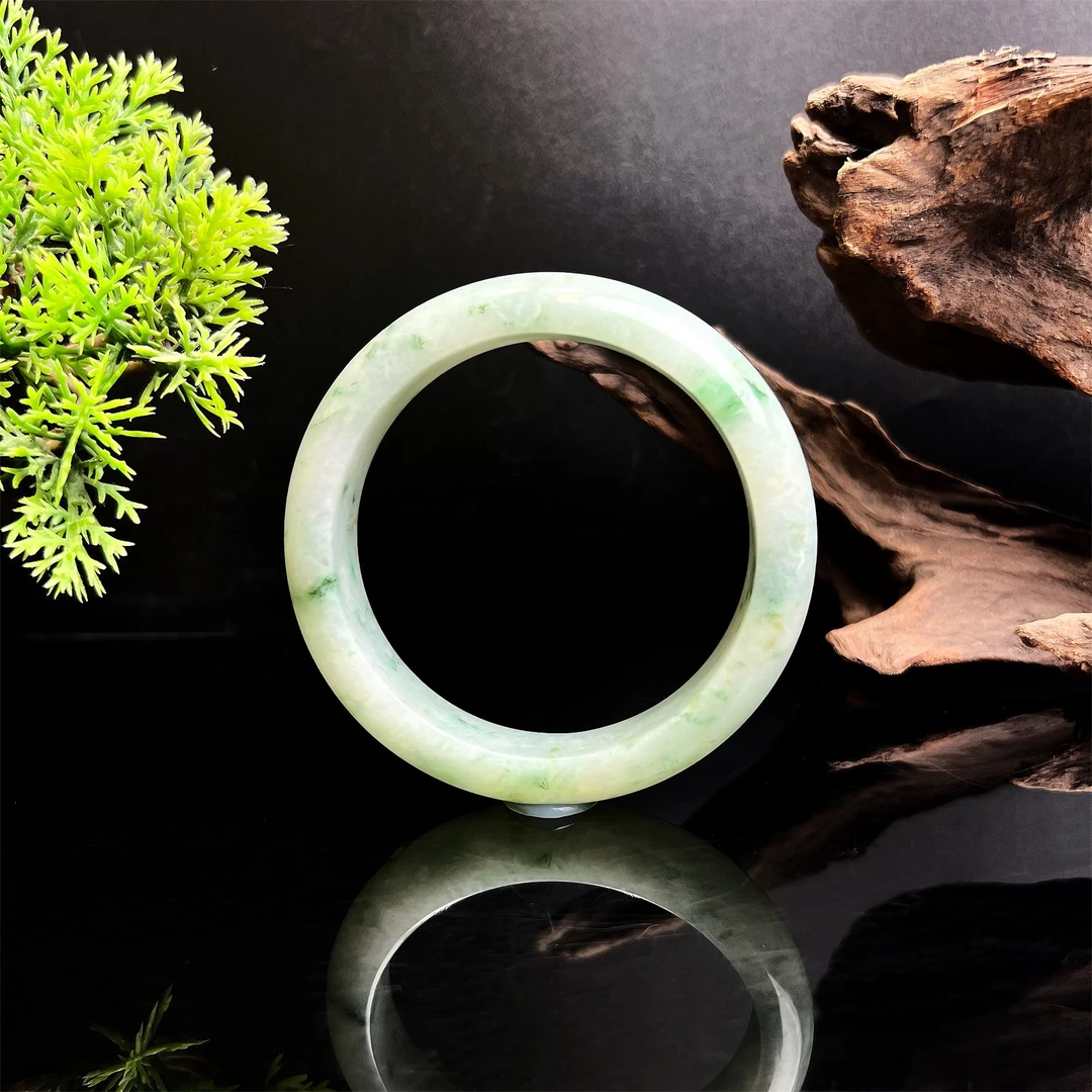 Colourful Yunnan/七彩云南【七夕节礼物】糯冰种飘花翡翠手镯