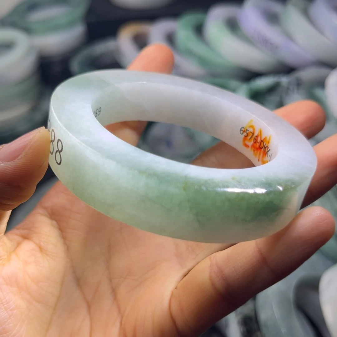 定制翡翠翡翠手镯未镶嵌