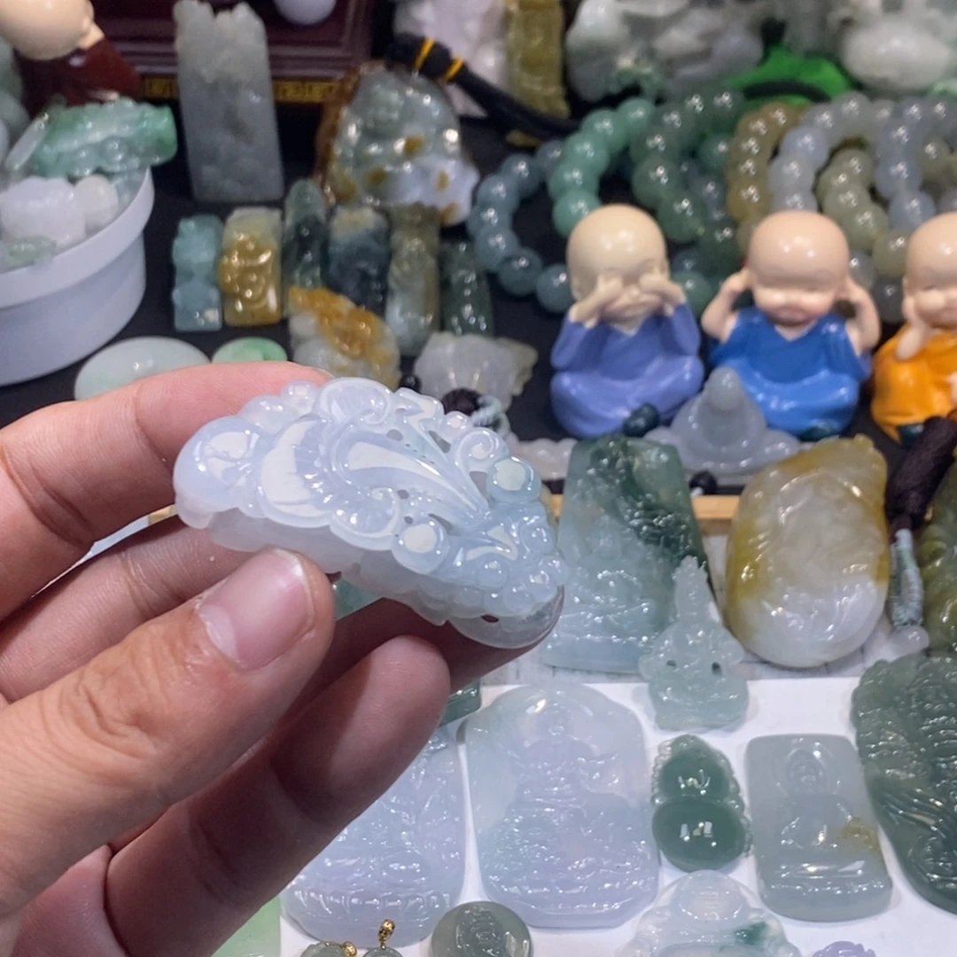 翡翠未镶嵌吊坠(不含链)貔貅