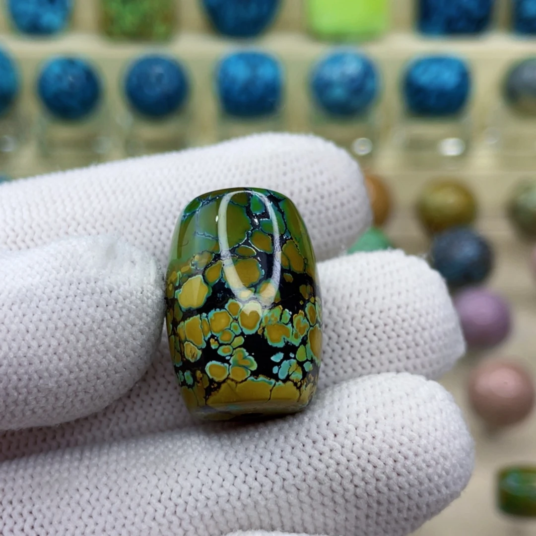 未镶嵌绿松石颈饰