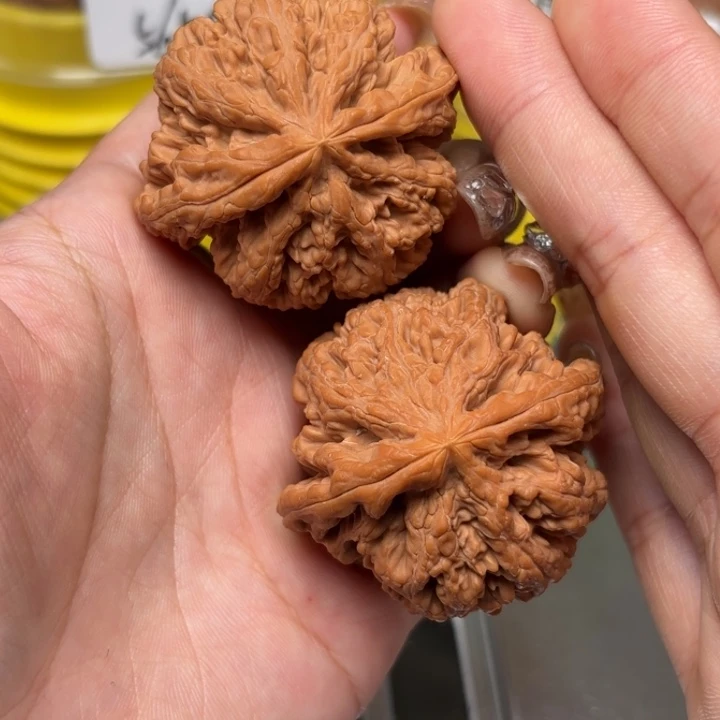 R***h文玩核桃吊坠47-29834-02