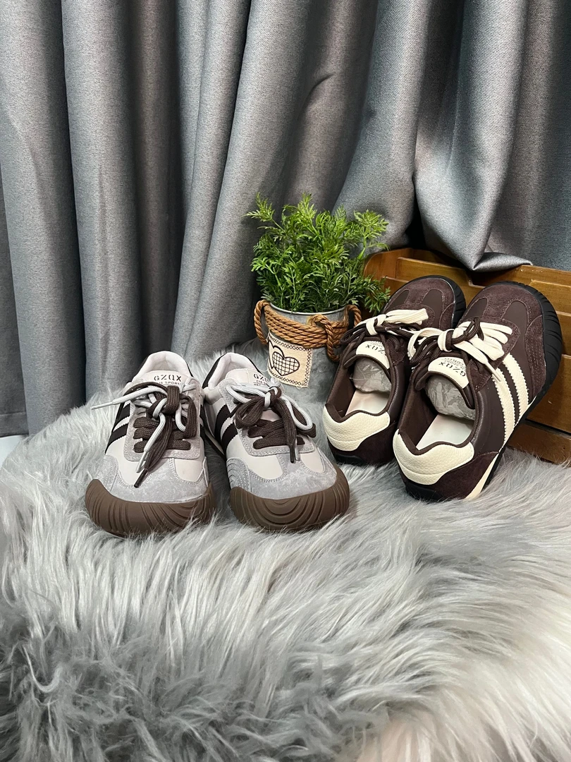 2025秋季新款复古软底阿甘鞋女轻便百搭学生运动休闲鞋2882-1