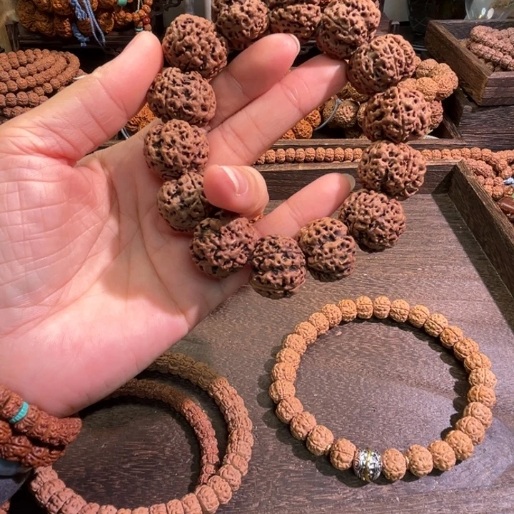 不***灵金刚菩提手串蜂窝