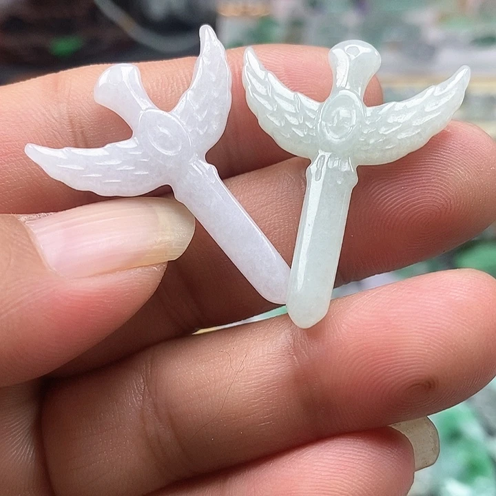 吊坠(不含链)未镶嵌翡翠一个30