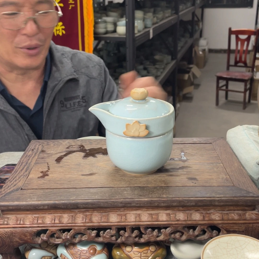 瓷片天青莲花快客一壶一杯