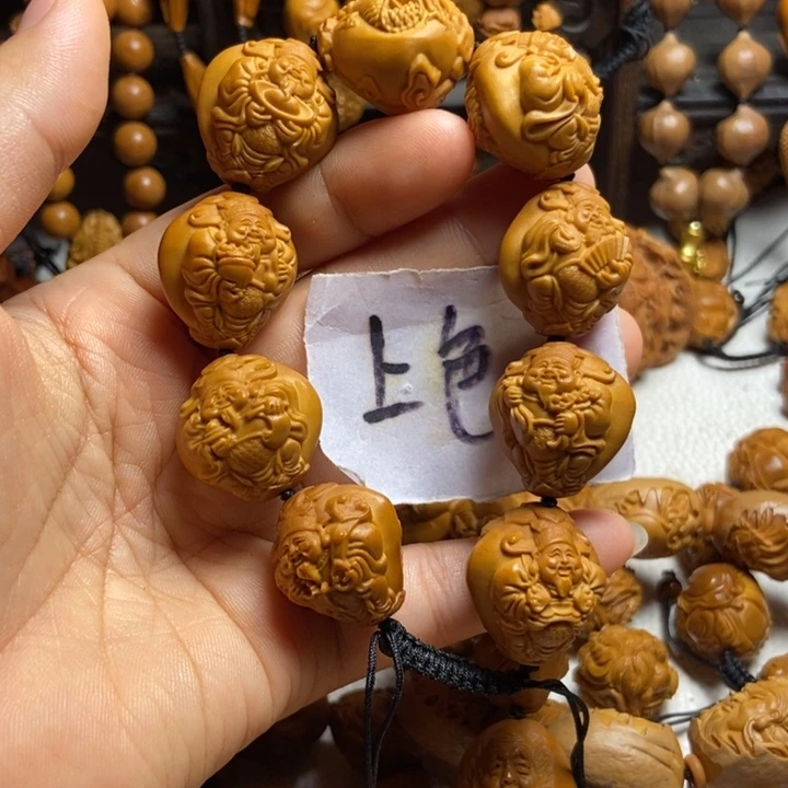 【闪购商品】橄榄核手串/手链记**空九龙财神