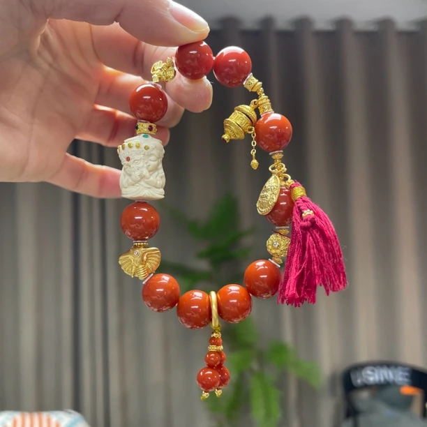 南红玛瑙手链 过年红 猛犸扎吉拉姆A341