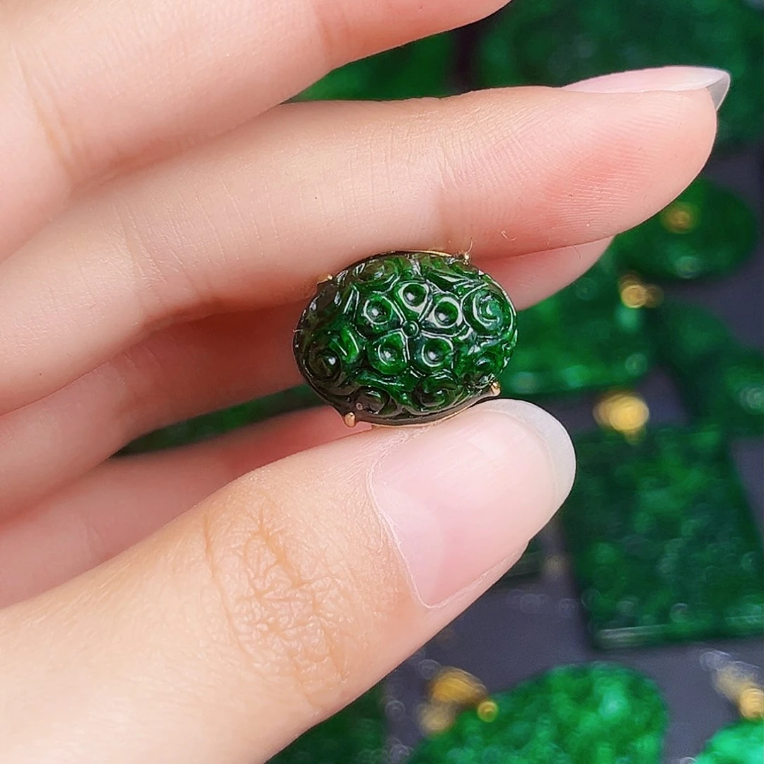 颈饰银S925镶嵌翡翠多样性