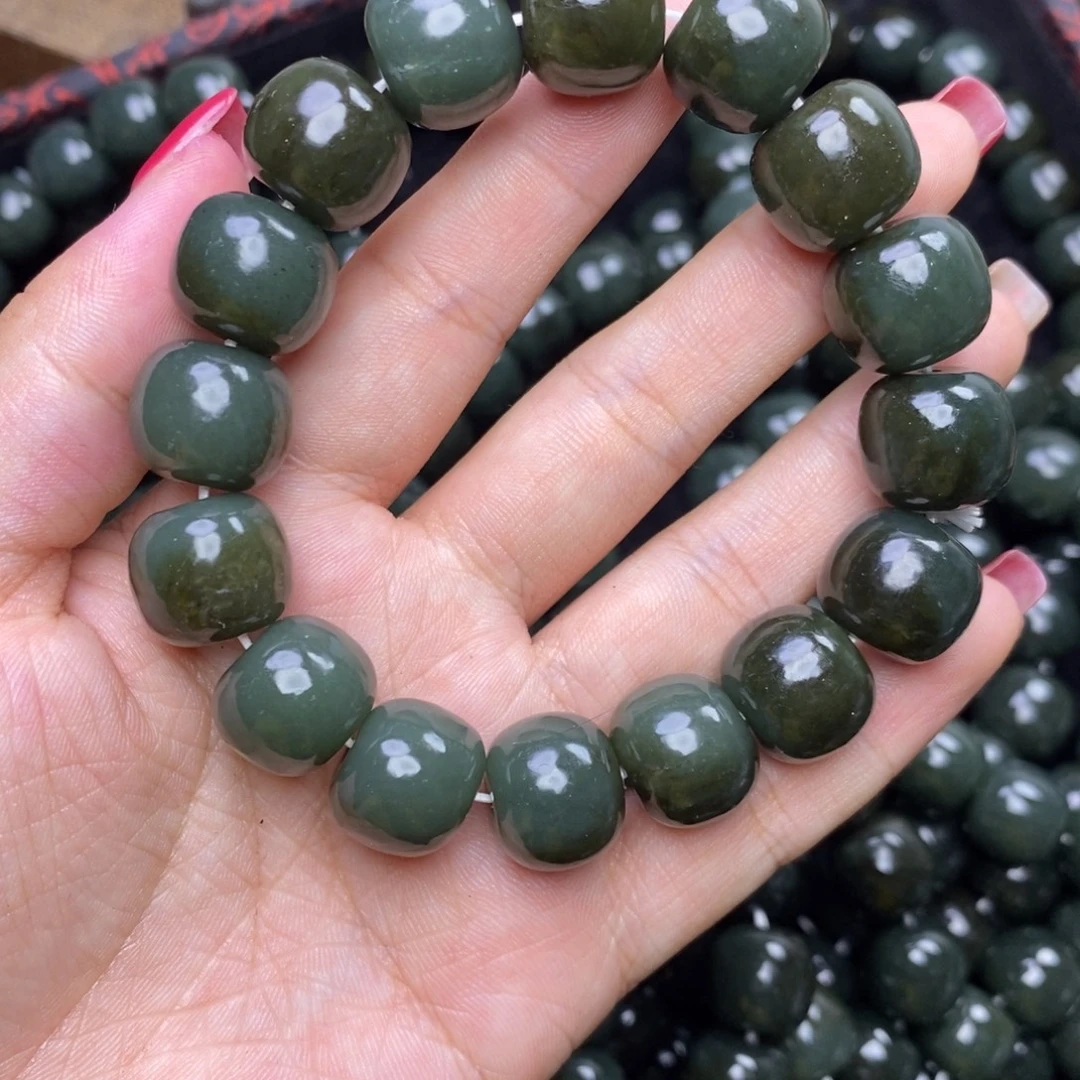 颈饰未镶嵌和田玉38
