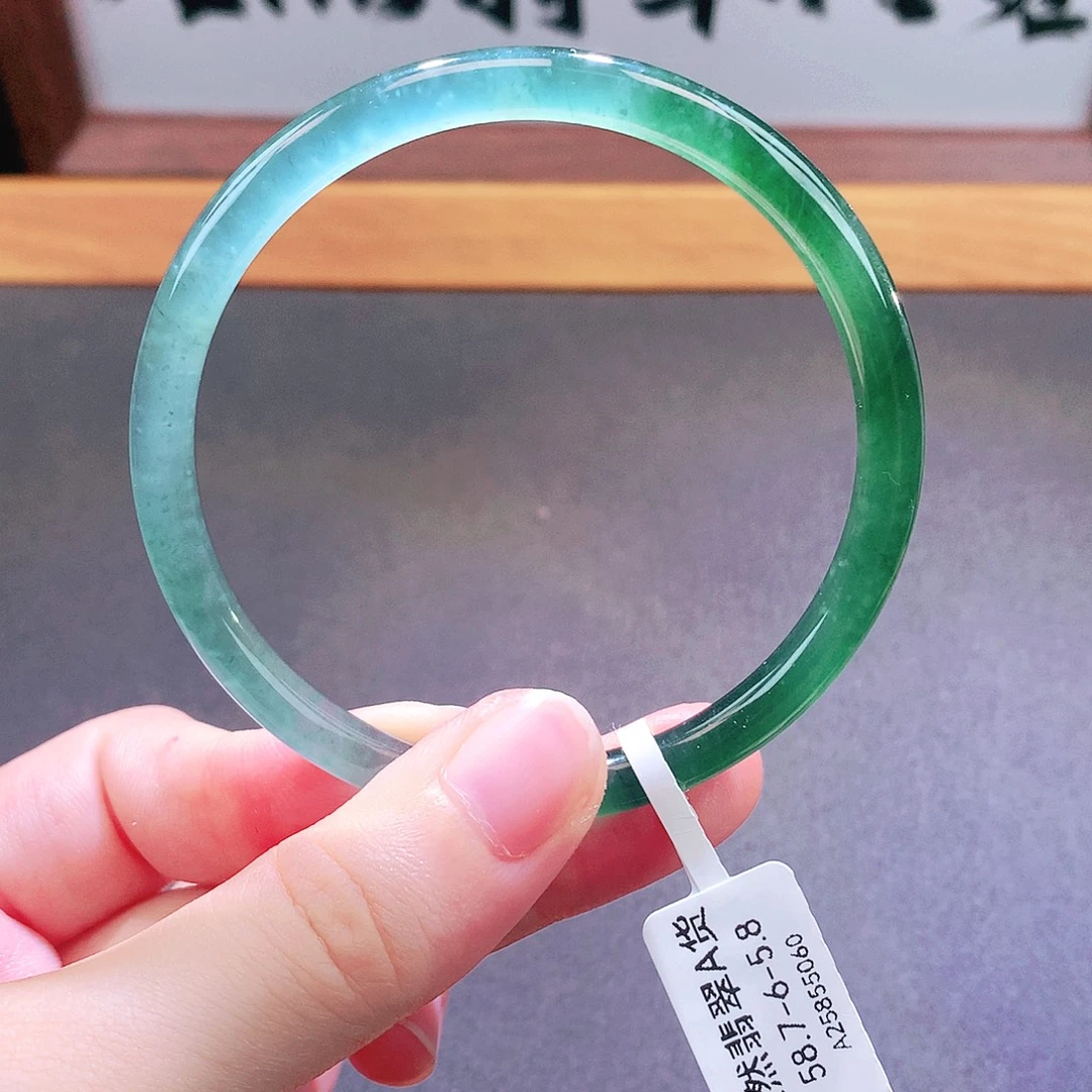 翡翠未镶嵌手镯天然翡翠