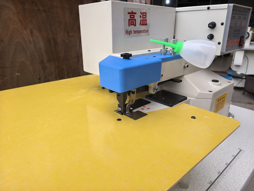 大板银包折边机包装盒折边机全自动上胶折边机