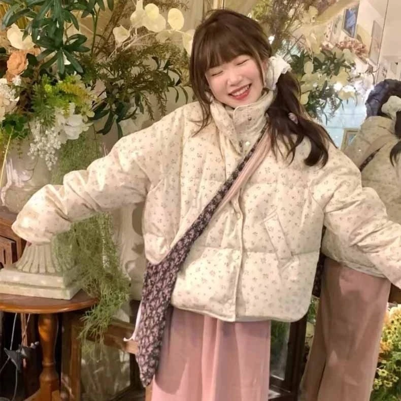 2025新款韩系小碎花短款立领甜美可爱棉服女宽松面包服加厚外套