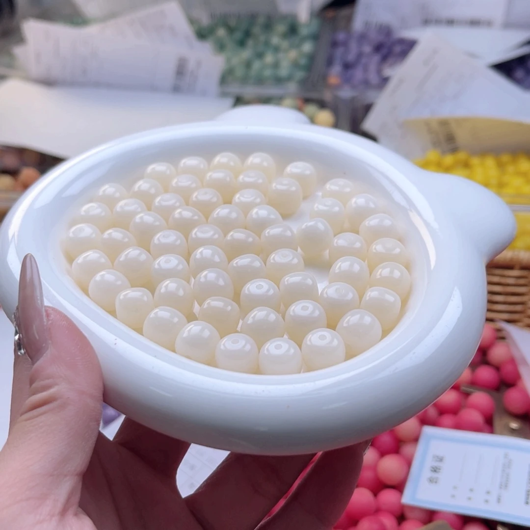 白玉菩提吊坠q11mm110颗。白玉