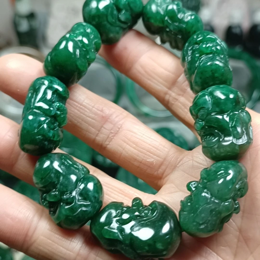 独山玉未镶嵌十八罗汉