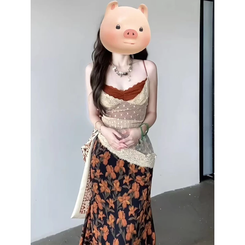 曼曼【馥郁爱丽丝~】波点蕾丝小吊带背心百搭开衫不规则碎花裙