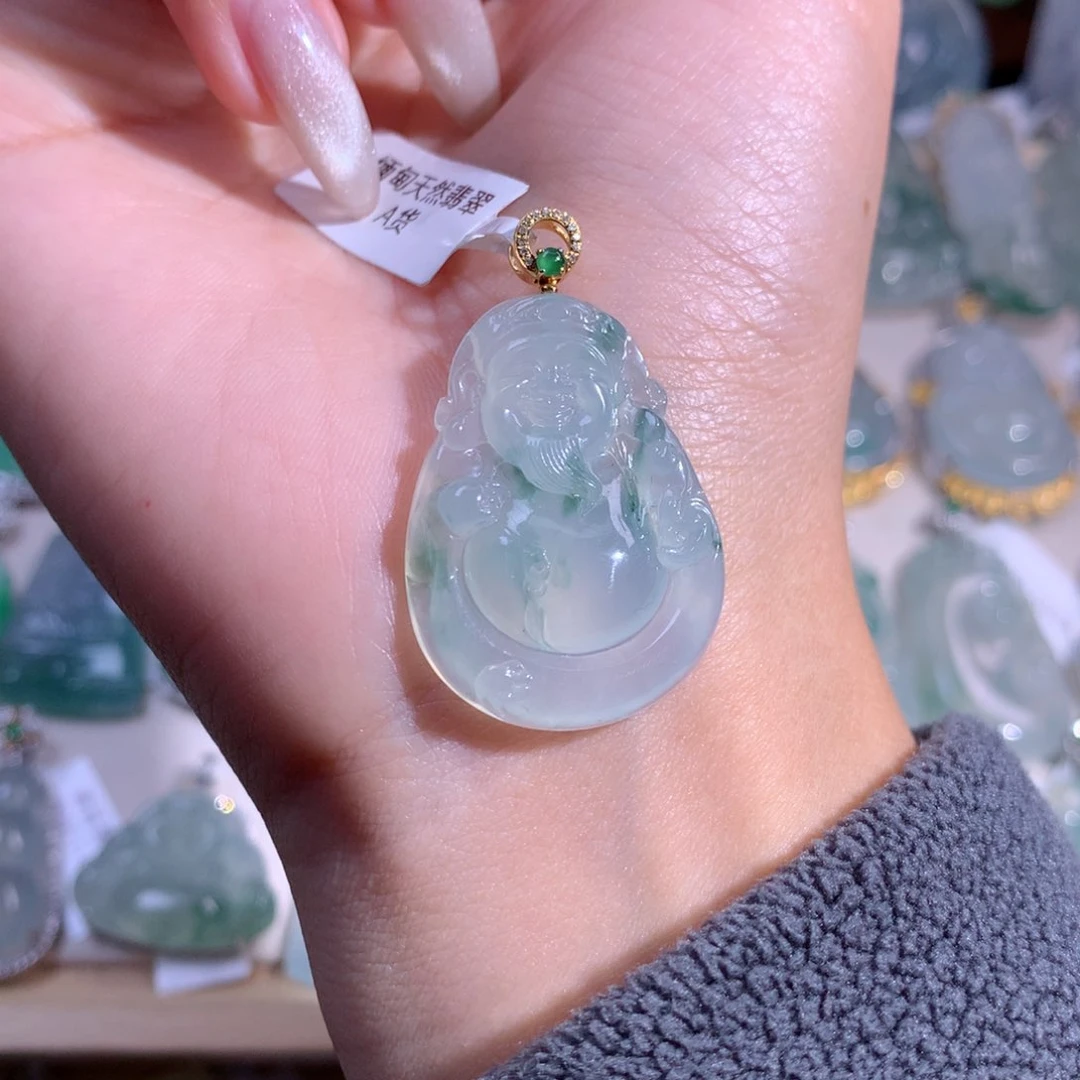 翡翠吊坠(不含链)18K金镶嵌