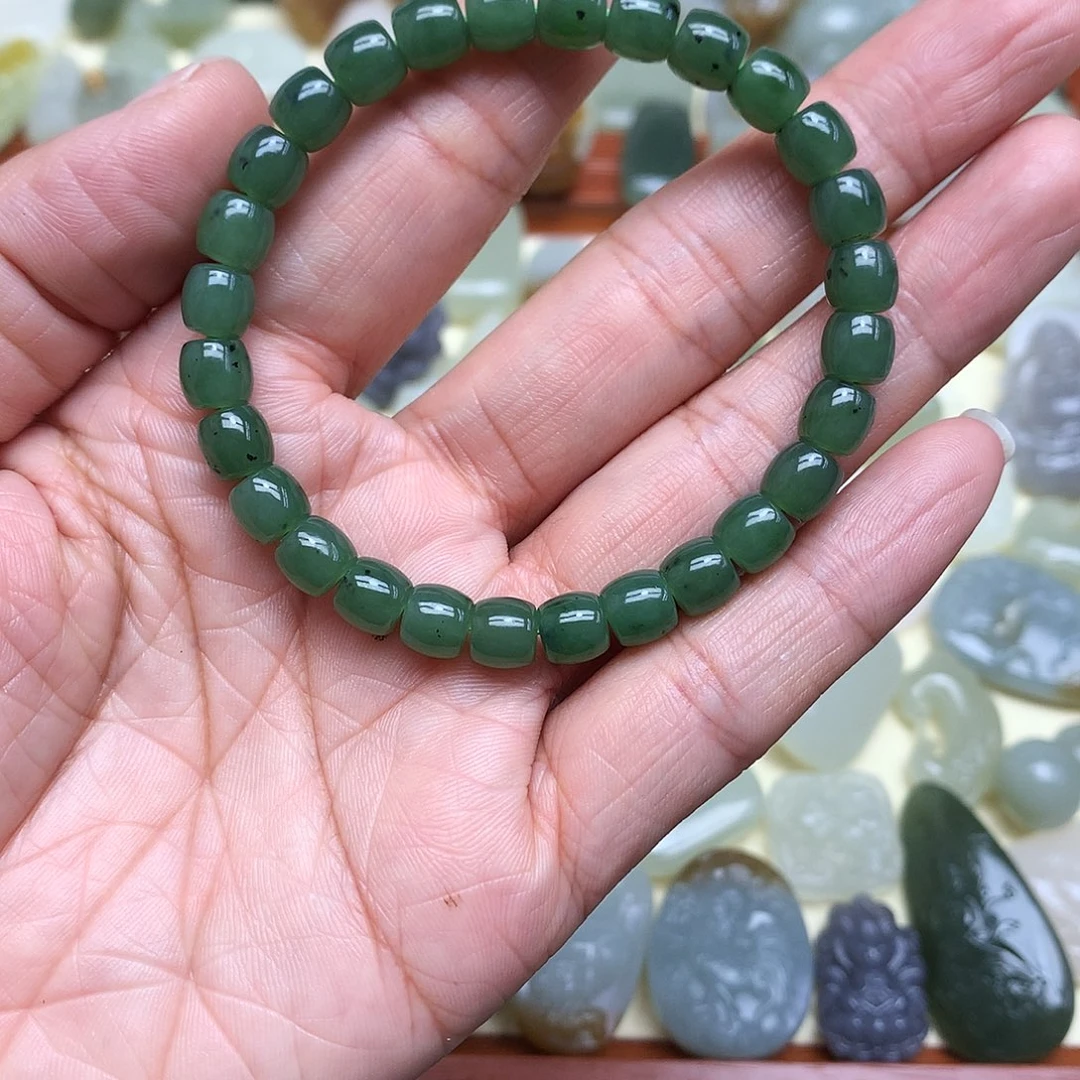 和田玉颈饰未镶嵌一**角