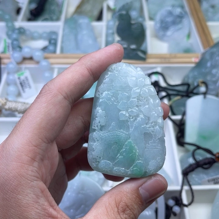 翡翠未镶嵌颈饰275