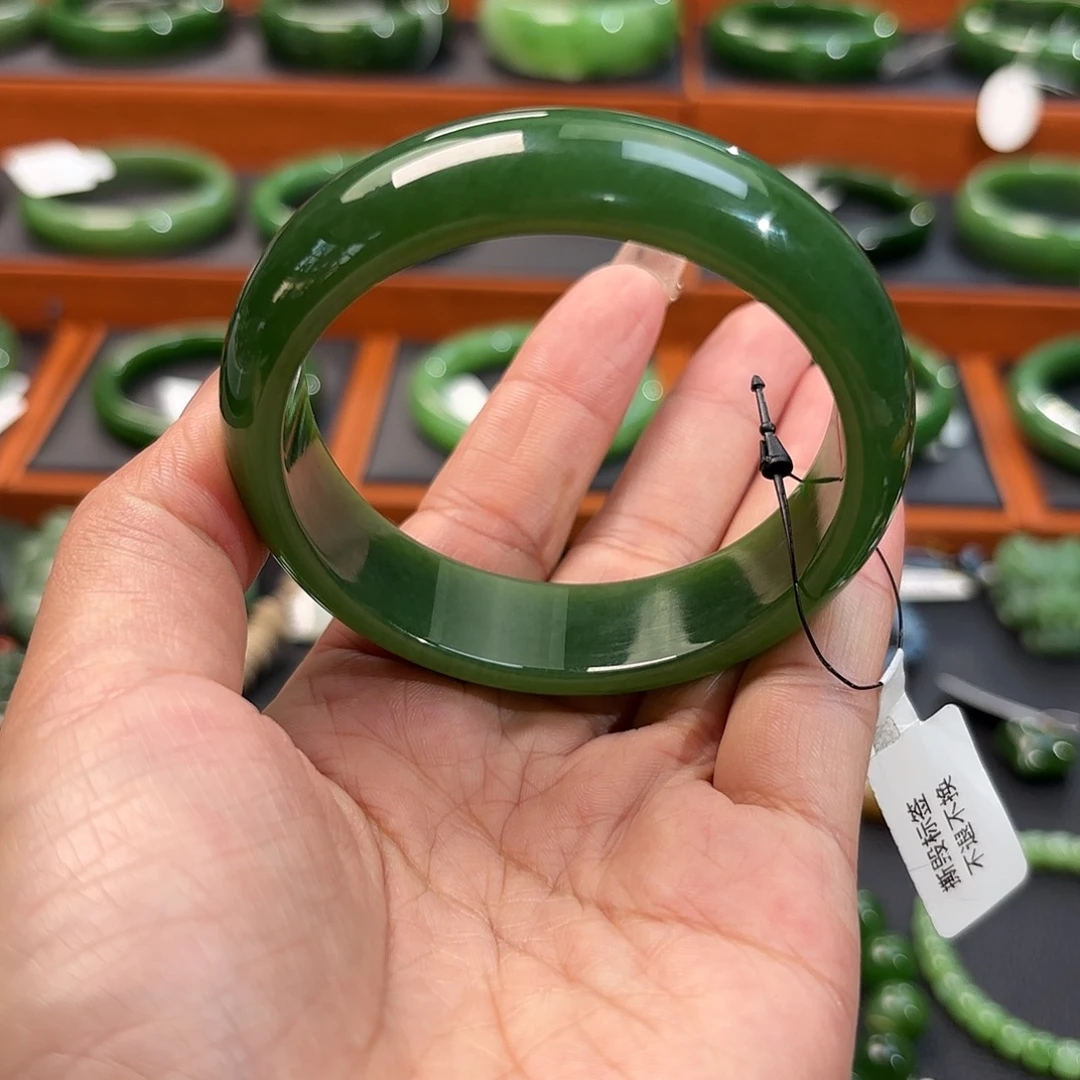 和田玉未镶嵌手镯辣阳绿宽胎57