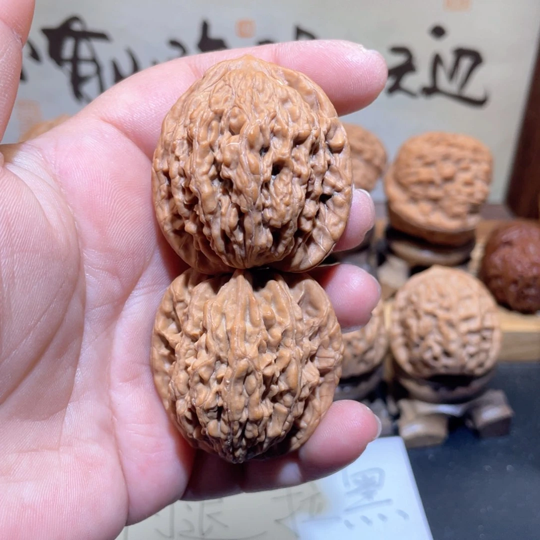 桃核吊坠37蓟县山地虎头