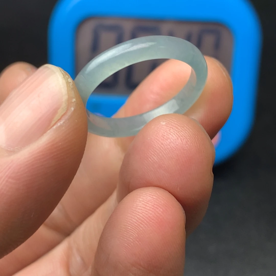 翡翠未镶嵌颈饰翡翠首饰和翡翠珠宝