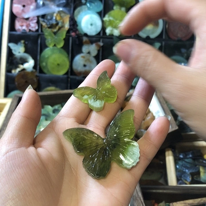 岫玉未镶嵌岫玉挂件