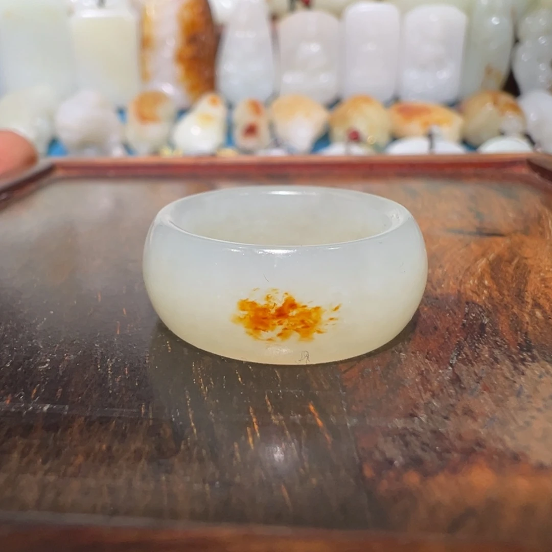 和田玉未镶嵌戒指