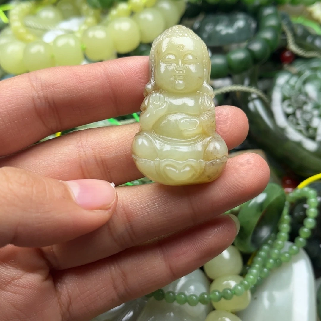 和田玉（黄玉）未镶嵌颈饰