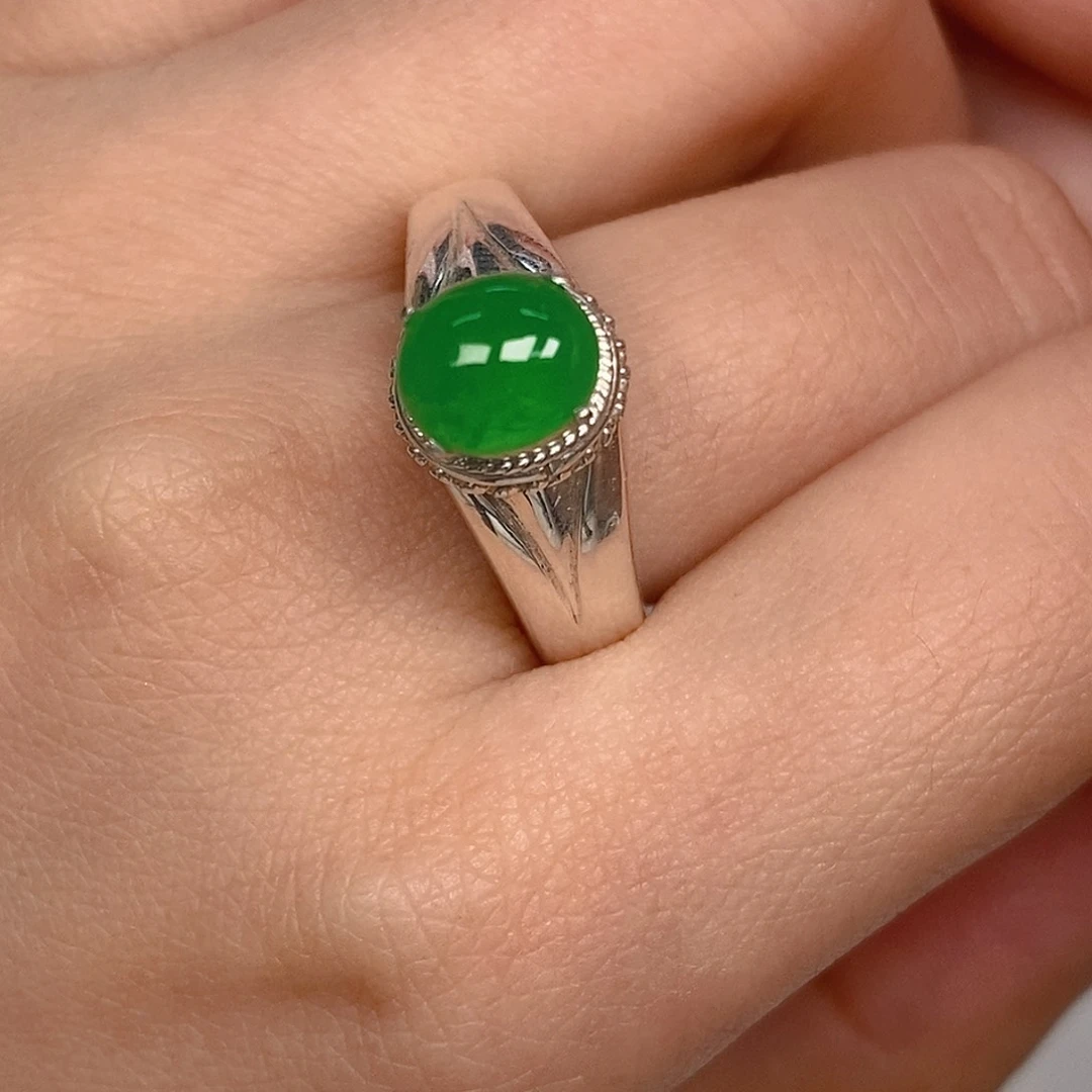 翡翠未镶嵌颈饰琥*翡翠